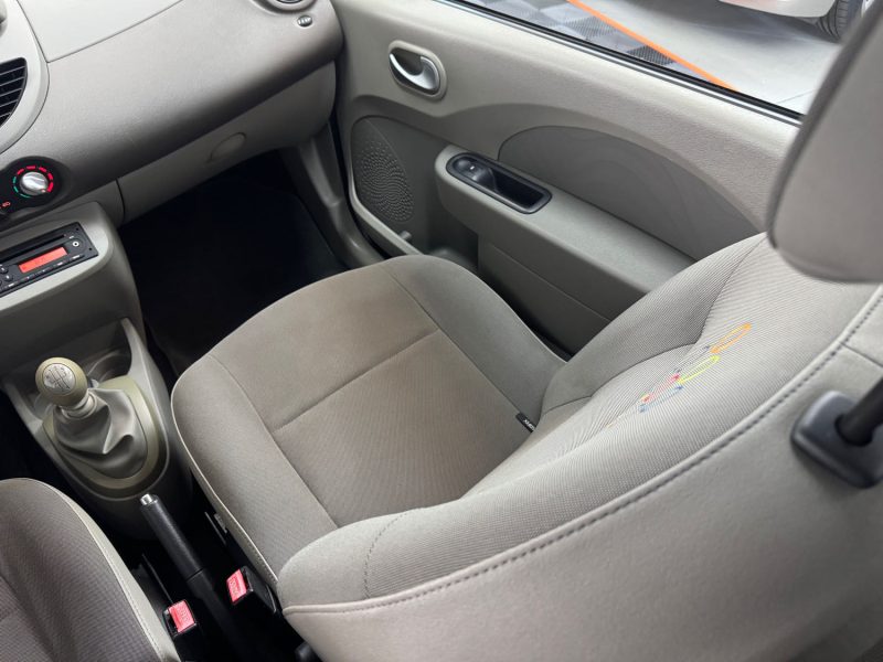 RENAULT TWINGO II SEULEMENT 53000KMS 1.2 75ch EXPRESSION GARANTIE 12 MOIS 1ERE MAIN