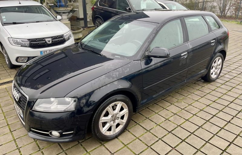 AUDI A3 1.6 TDI 105CH DPF START/STOP AMBIENTE 