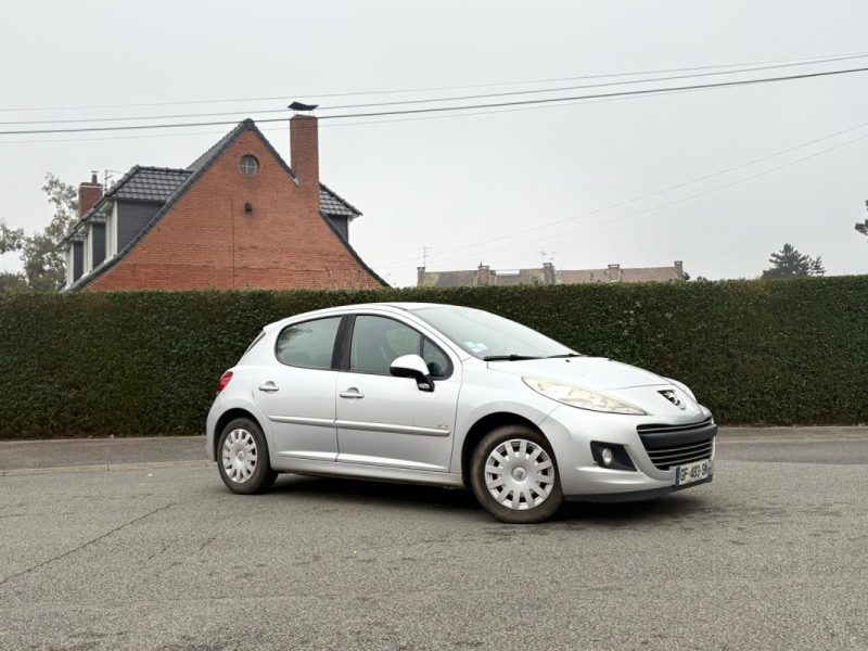 ✅ Très Belle PEUGEOT 207 1.6 HDi 92 Ch Faible Kilométrage / Suivi Complet !