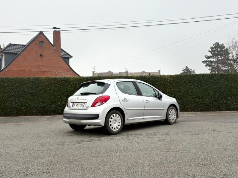 ✅ Très Belle PEUGEOT 207 1.6 HDi 92 Ch Faible Kilométrage / Suivi Complet !