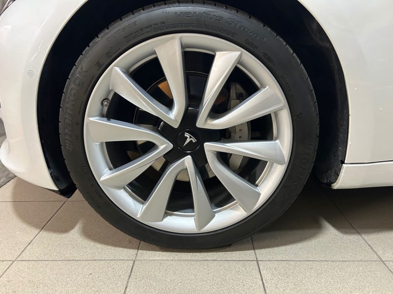 TESLA MODEL 3 LONG-RANGE DUAL MOTOR AWD PRIX HT : 20825 €