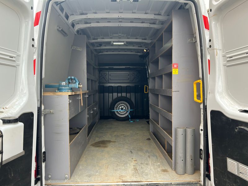 IVECO 35S14N VI CAMIONNETTE 3.0 NATURAL POWER 2024 PRIX HT : 16658 €