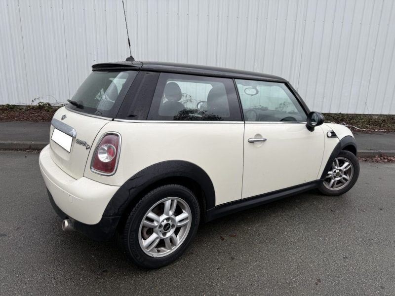 MINI MINI COOPER D 112 2012