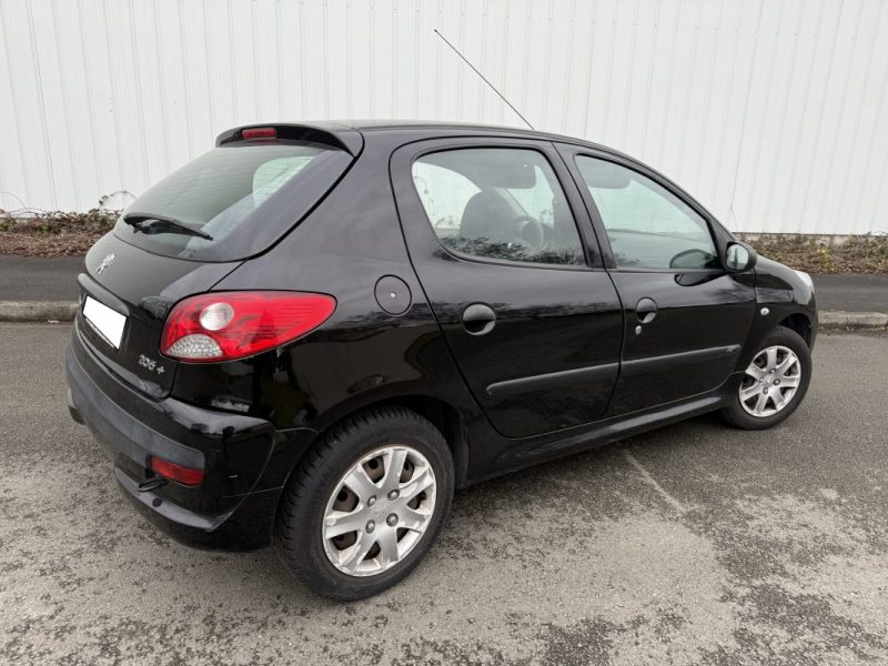 PEUGEOT 206 PLUS + 1.4 URBAN 2010