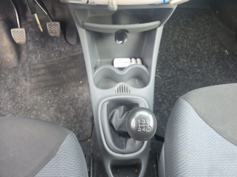 TOYOTA AYGO 1.0I 68 ch VVT-I 2007 Climatisation