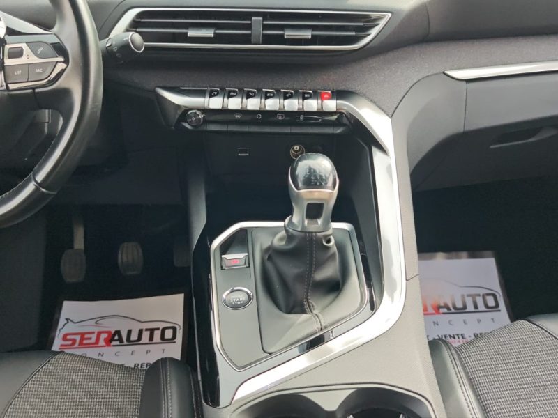 PEUGEOT 3008 II 1.5 BLUEHDI 130 S&S ALLURE - 1ER MAIN 