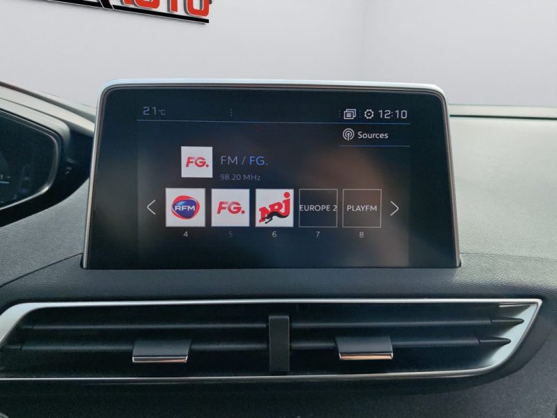 PEUGEOT 3008 II 1.5 BLUEHDI 130 S&S ALLURE - 1ER MAIN 