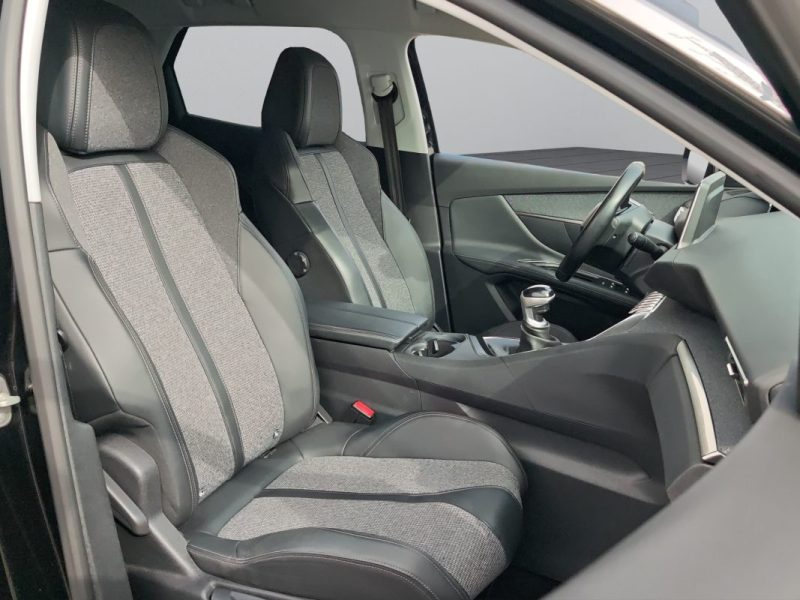 PEUGEOT 3008 II 1.5 BLUEHDI 130 S&S ALLURE - 1ER MAIN 