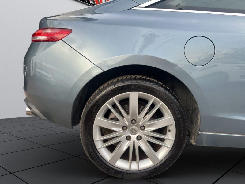 RENAULT LAGUNA III COUPE 2.0 DCI 150 INITIALE PARIS