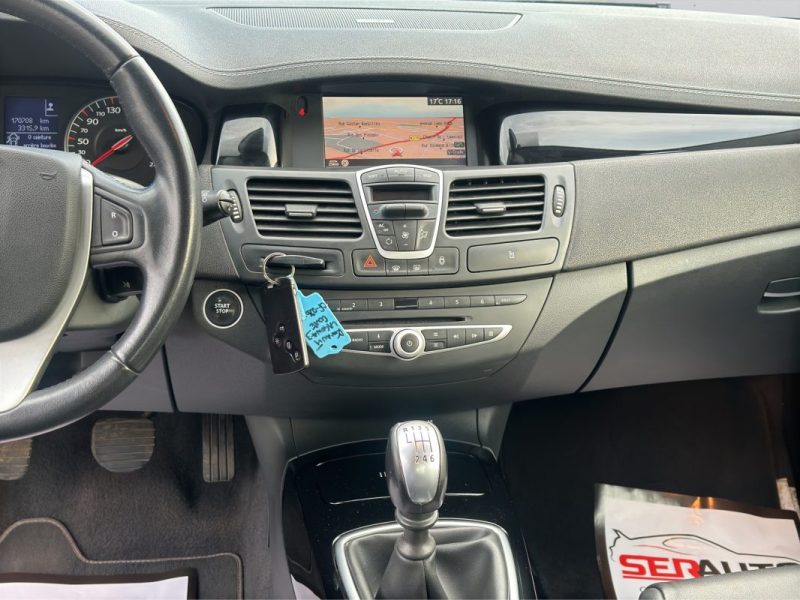 RENAULT LAGUNA III COUPE 2.0 DCI 150 INITIALE PARIS