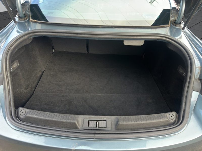 RENAULT LAGUNA III COUPE 2.0 DCI 150 INITIALE PARIS
