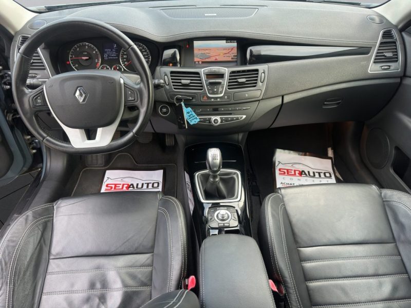 RENAULT LAGUNA III COUPE 2.0 DCI 150 INITIALE PARIS