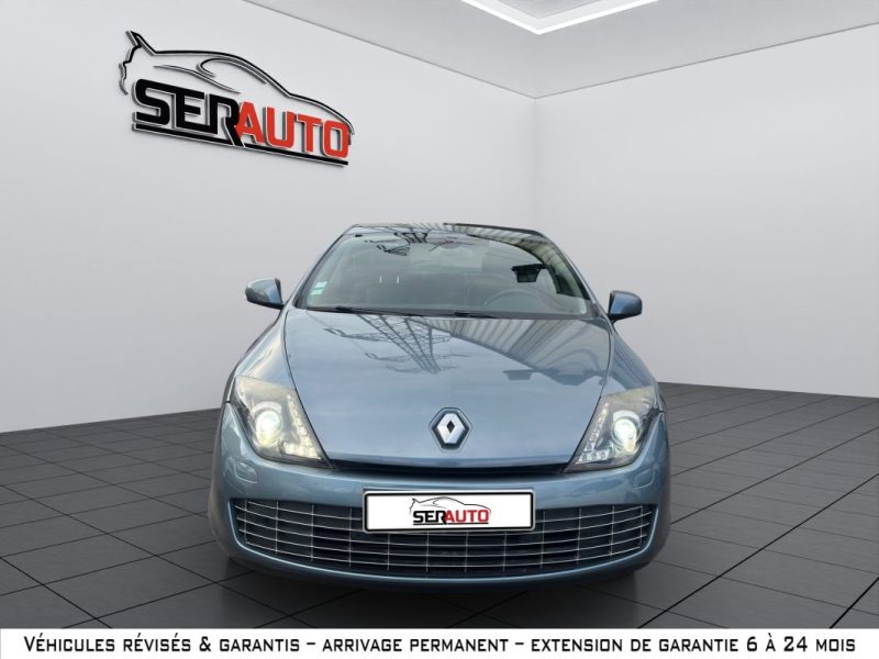 RENAULT LAGUNA III COUPE 2.0 DCI 150 INITIALE PARIS