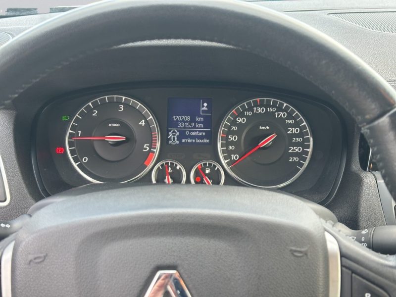 RENAULT LAGUNA III COUPE 2.0 DCI 150 INITIALE PARIS