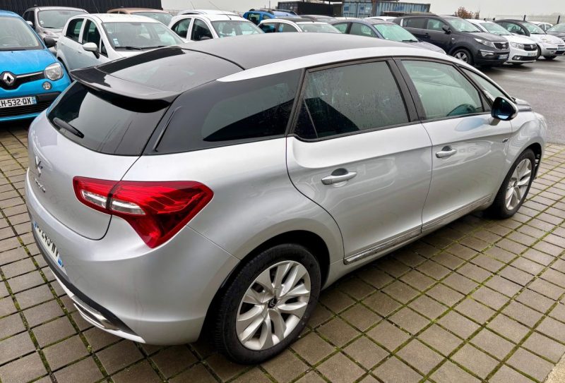 CITROEN DS5 HYBRID4 SPORT CHIC ETG6 AUTOMATIQUE 2015