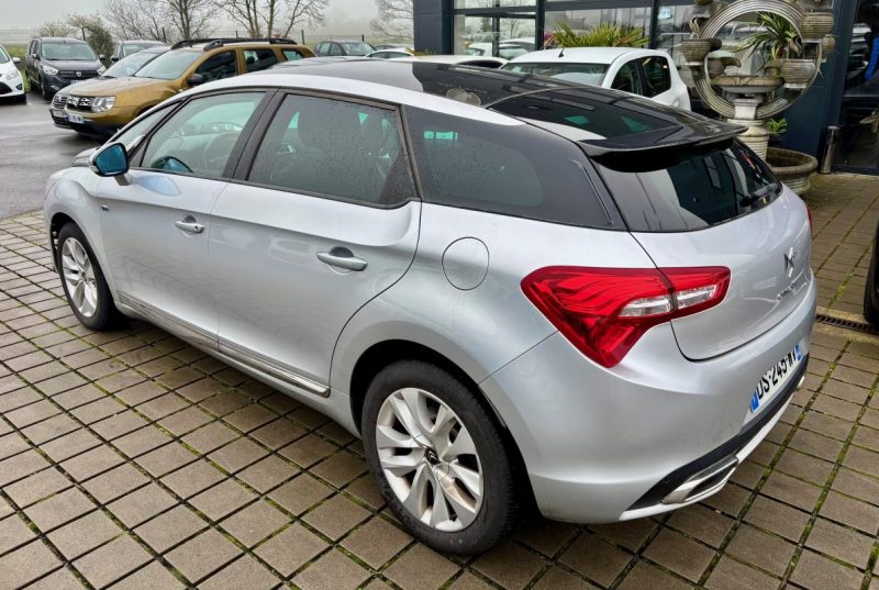 CITROEN DS5 HYBRID4 SPORT CHIC ETG6 AUTOMATIQUE 2015