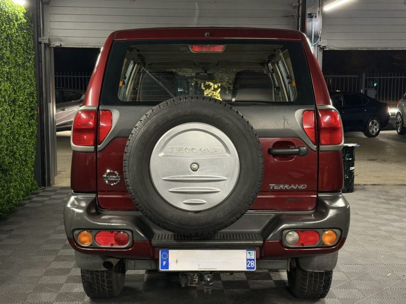 NISSAN TERRANO II 2.7 TDI 125 Cv 5 PLACES - FRAIS A PREVOIR LIRE L ANNONCE