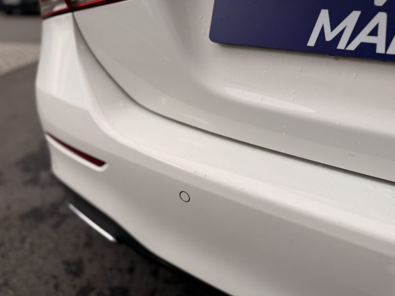 MERCEDES CLASSE A - AMG LINE - BERLINE - 180d - 116 ch - TOIT OUVRANT - ENTRETIEN MERCEDES -