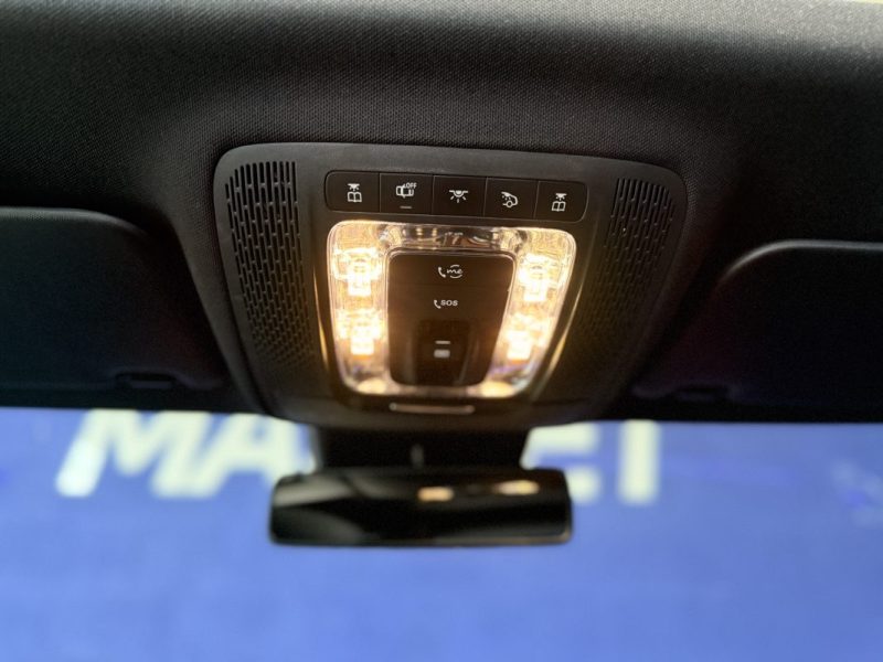 MERCEDES CLASSE A - AMG LINE - BERLINE - 180d - 116 ch - TOIT OUVRANT - ENTRETIEN MERCEDES -