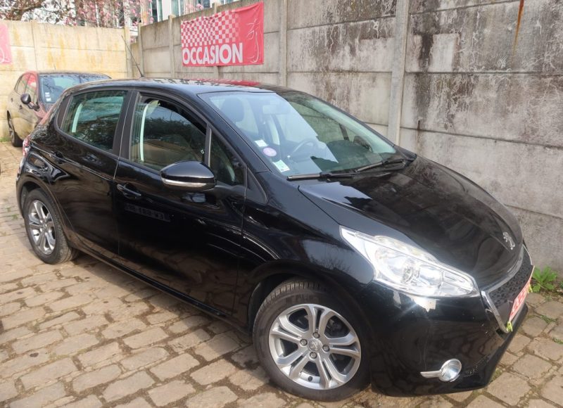 PEUGEOT 208 1.2 VTI ALLURE 5P 2014