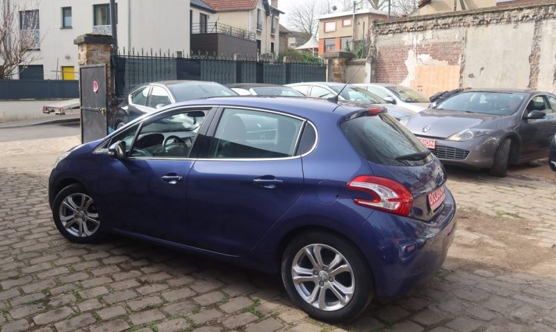 PEUGEOT 208 1.2 PURETECH ACTIVE 5P 2014