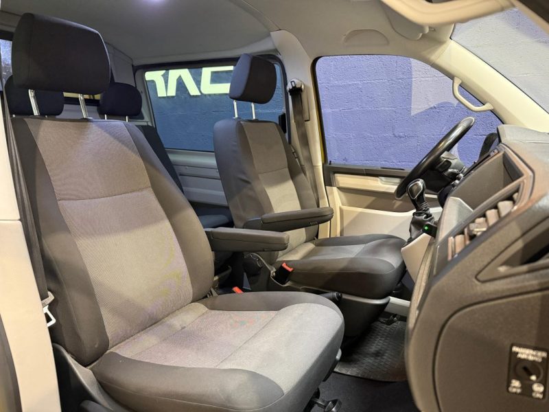VOLKSWAGEN TRANSPORTER L1H1 2.0 TDI 150ch ProCab DSG7 / 5 PLACES / SUIVI COMPLET