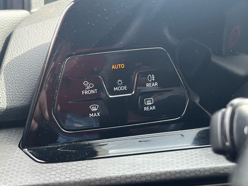 VOLKSWAGEN GOLF 8 GTI  2.0 TSI 300CV CLUBSPORT ENTRETIEN COMPLET VOLKSWAGEN - -PRIX FERME