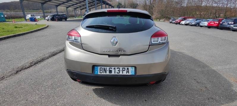 RENAULT MEGANE III coupé 1.5 DCI 105 authentique 