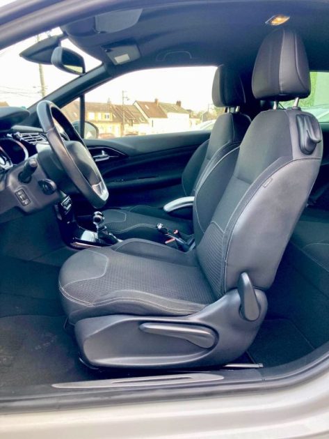CITROEN DS3 1.6L HDi 90cv AirDream SO CHIC / Révisée&Garantie