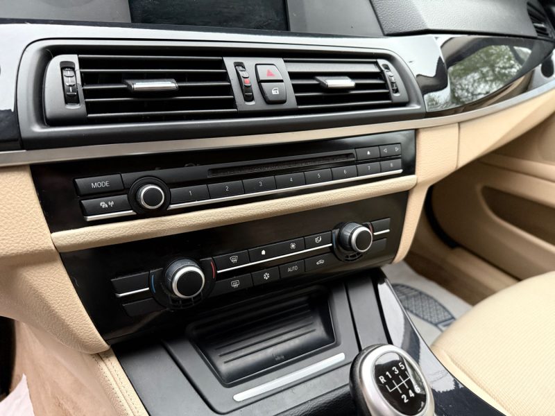 BMW Série 5 Touring 520d 184ch Diesel Confort - Attelage - Clim - Révisée & Garantie 6 mois