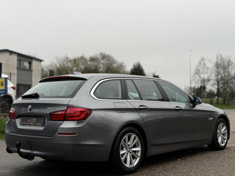 BMW Série 5 Touring 520d 184ch Diesel Confort / Révisée & Garantie 6 mois, / Attelage / Radar Ar 