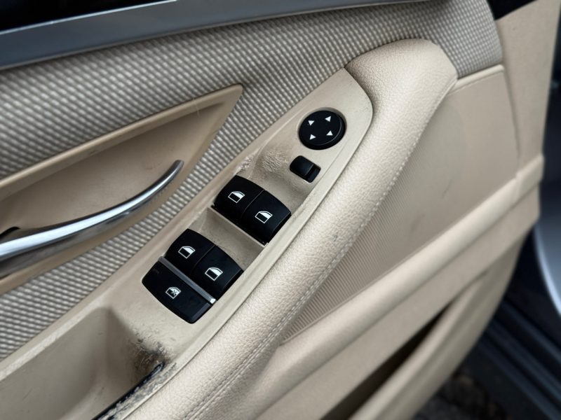 BMW Série 5 Touring 520d 184ch Diesel Confort / Révisée & Garantie 6 mois, / Attelage / Radar Ar 