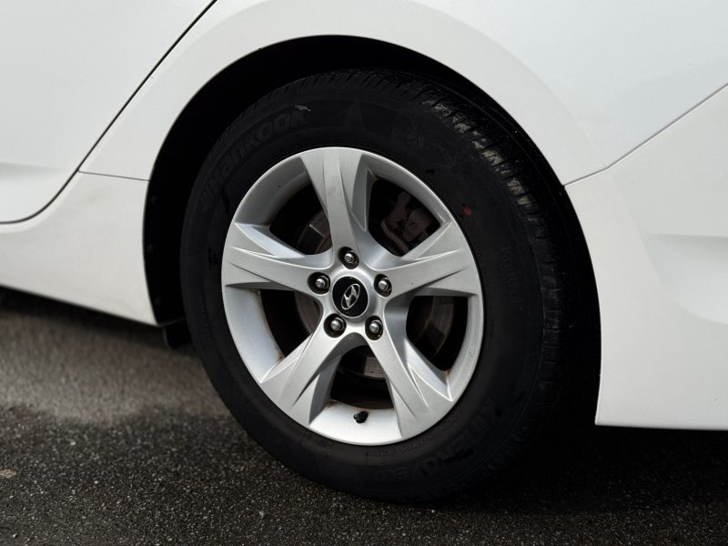 Hyundai i40 1.7 CRDi 136 Pack Business Limited BVA / Révisée & Garantie 6 Mois / Attelage / Caméra.