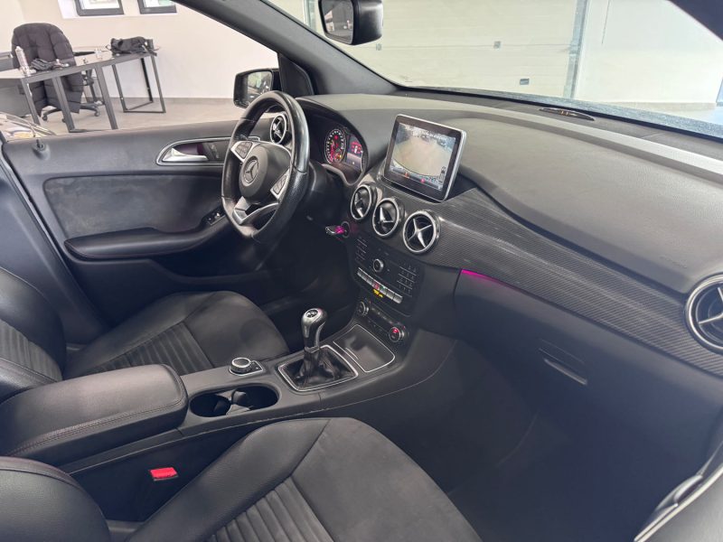 MERCEDES CLASSE B 200 CDI 136cv PHASE 2 FASCINATION / PACK AMG / Toit Panoramique Ouvrent
