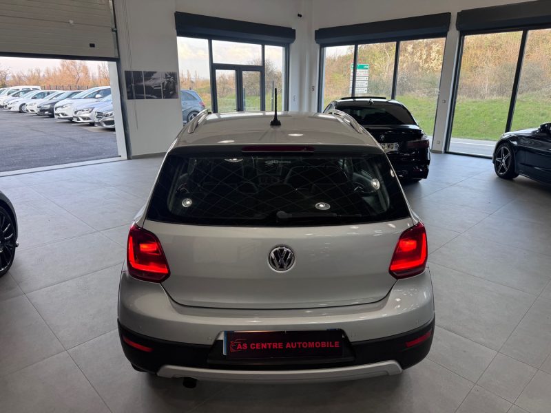 VOLKSWAGEN POLO CROSS  V 1.2 TSI 90cv PHASE 2 / GPS / 122 000km/ 1ERE MAIN