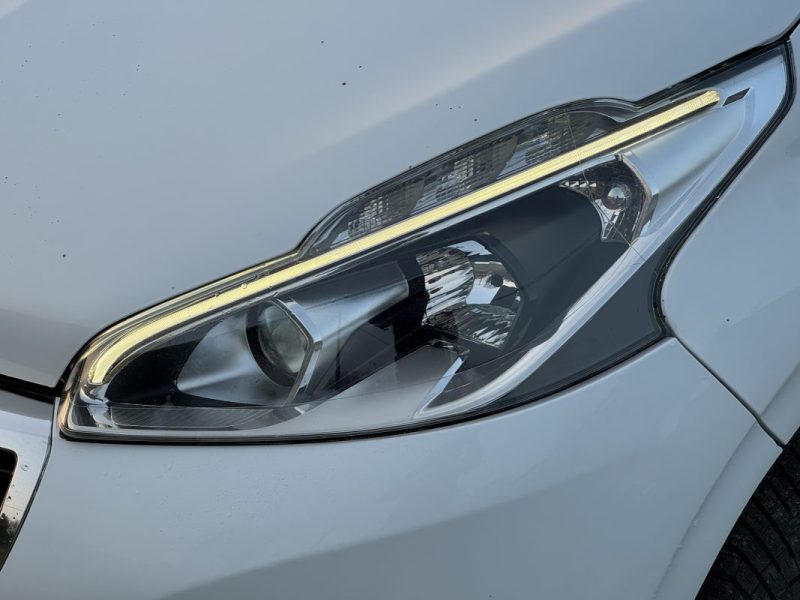PEUGEOT 208 1.2 VTI 82 1199CM3 82CV  2016