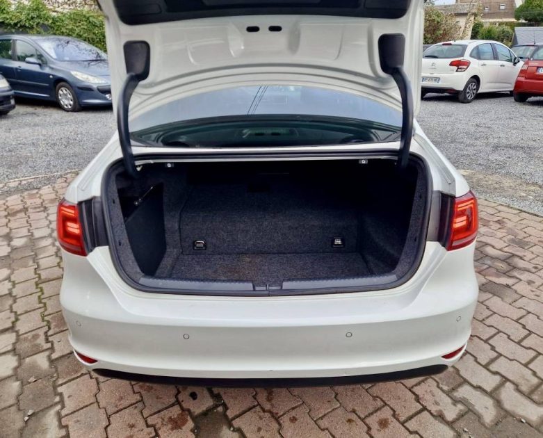 VOLKSWAGEN JETTA II 1.4L TSI 16V 150CV HYBRIDE_BOITE_AUTO DSG7 *CARAT* / Révisée&Garantie 