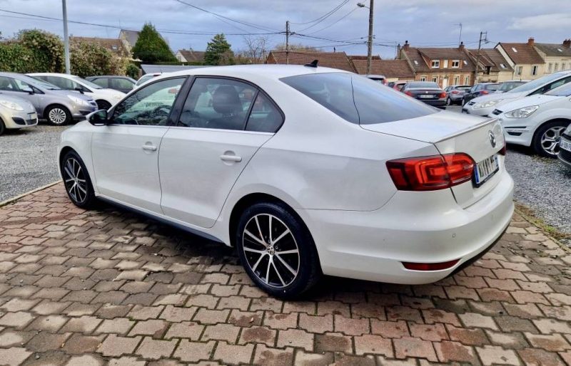 VOLKSWAGEN JETTA II 1.4L TSI 16V 150CV HYBRIDE_BOITE_AUTO DSG7 *CARAT* / Révisée&Garantie 