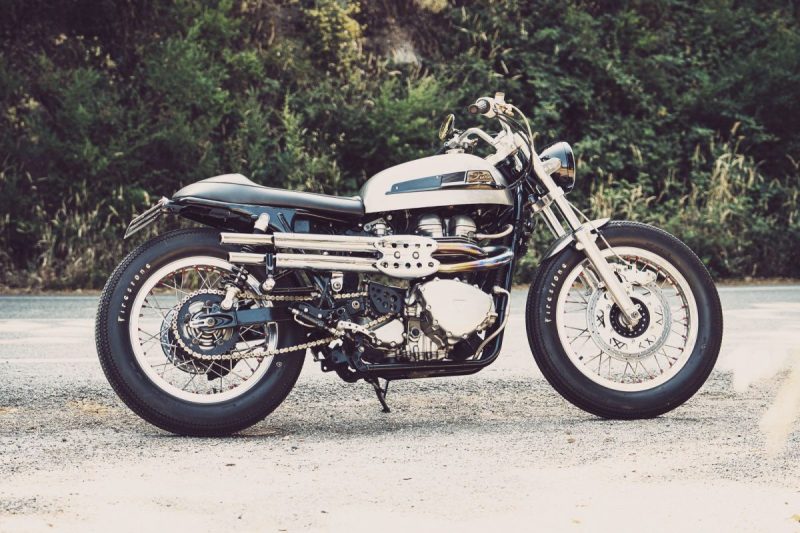 TRIUMPH BONN.T100 PURE MOTORCYCLE 2004