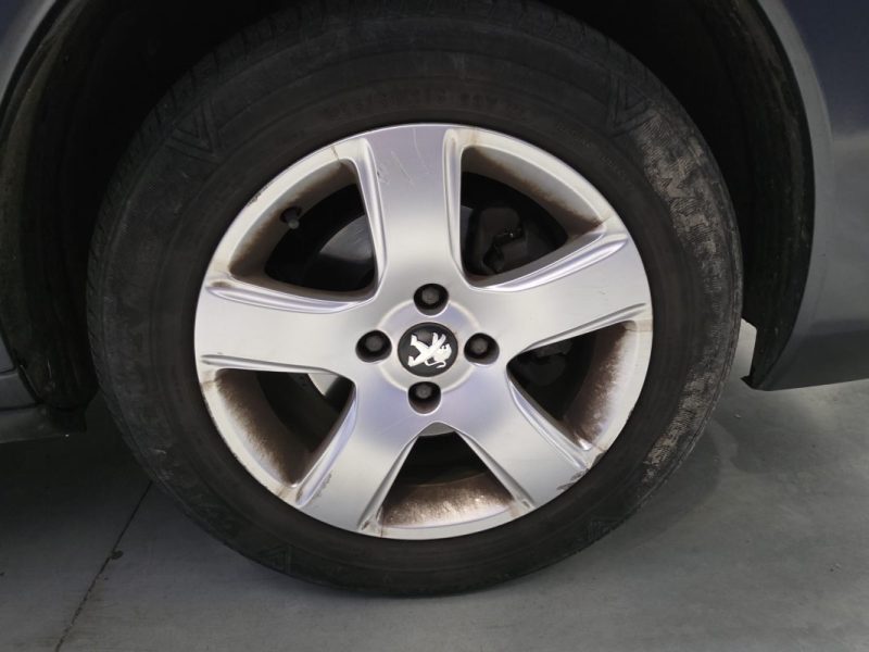 PEUGEOT 3008 1.6 e-HDi115 Business Pack ETG6 / DISTRI OK