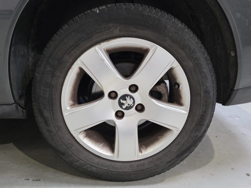 PEUGEOT 3008 1.6 e-HDi115 Business Pack ETG6 / DISTRI OK