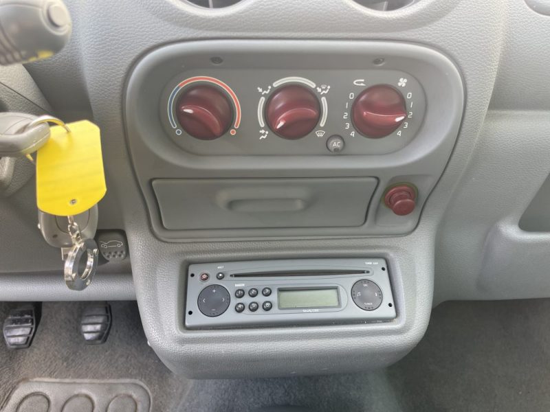 RENAULT TWINGO PRIVILEGE 1.2 16V 1ÈRE MAIN  2003