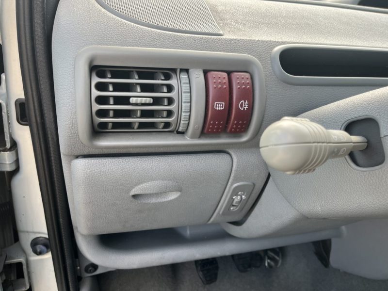 RENAULT TWINGO PRIVILEGE 1.2 16V 1ÈRE MAIN  2003