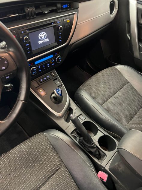 MAGNIFIQUE TOYOTA AURIS 136H  (TOIT PANORAMIQUE, CAMÉRA DE RECUL, SIÈGES CHAUFFANTS )⭐️⭐️⭐️⭐️⭐️