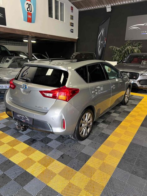 MAGNIFIQUE TOYOTA AURIS 136H  (TOIT PANORAMIQUE, CAMÉRA DE RECUL, SIÈGES CHAUFFANTS )⭐️⭐️⭐️⭐️⭐️
