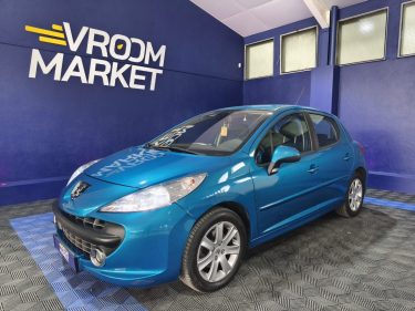 PEUGEOT 207 1.6 HDI  90 CV FAIBLE KILOMETRAGE ENTRETIEN A JOUR