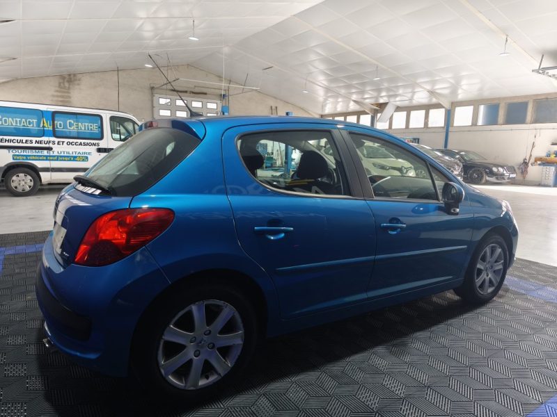 PEUGEOT 207 1.6 HDI  90 CV FAIBLE KILOMETRAGE ENTRETIEN A JOUR