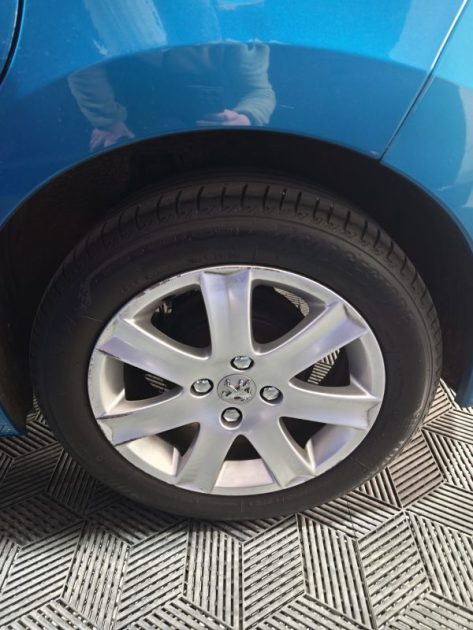 PEUGEOT 207 1.6 HDI  90 CV FAIBLE KILOMETRAGE ENTRETIEN A JOUR