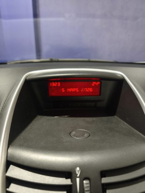 PEUGEOT 207 1.6 HDI  90 CV FAIBLE KILOMETRAGE ENTRETIEN A JOUR