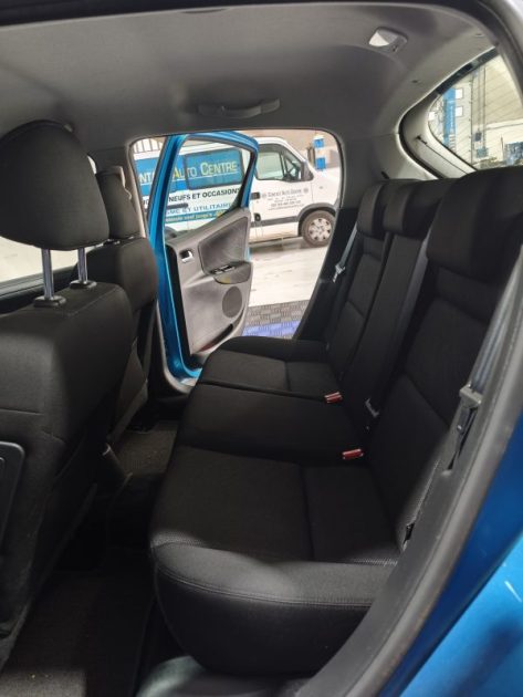 PEUGEOT 207 1.6 HDI  90 CV FAIBLE KILOMETRAGE ENTRETIEN A JOUR